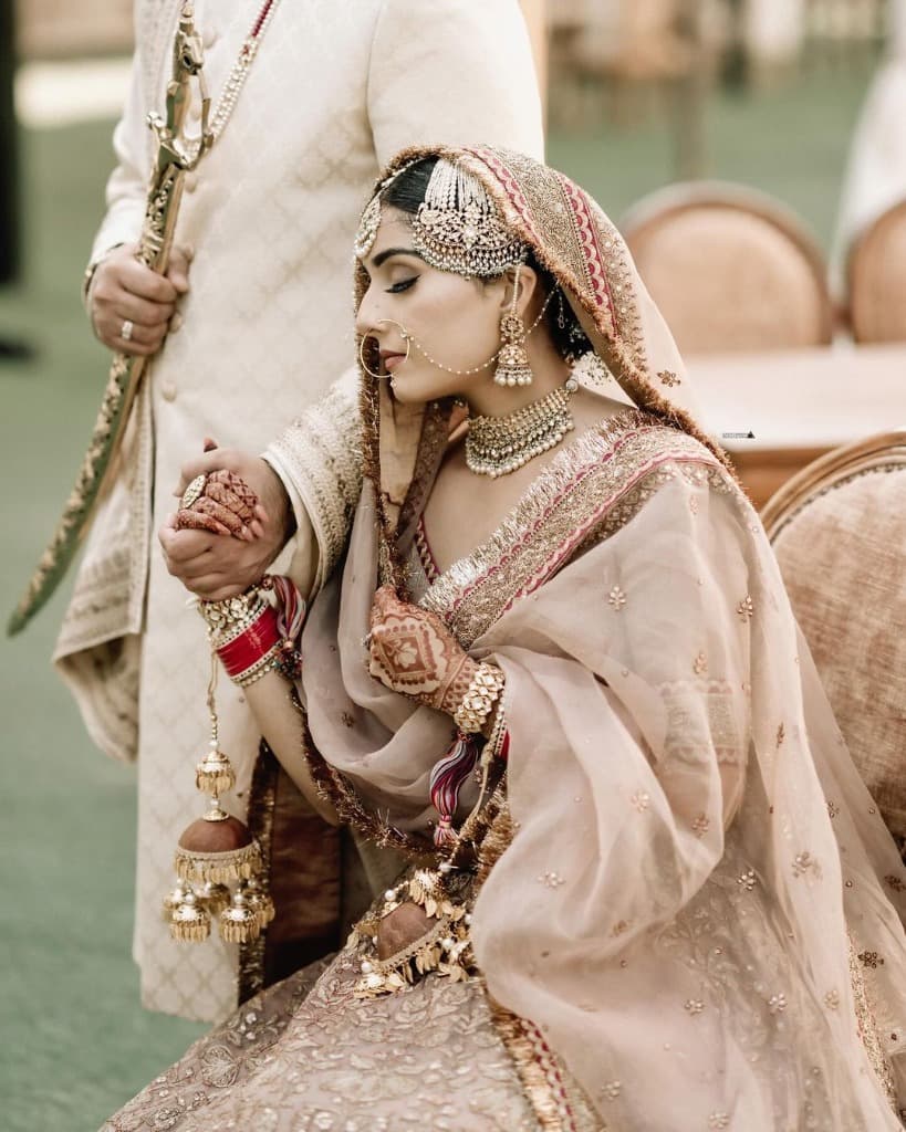 Bride portrait holding hands
